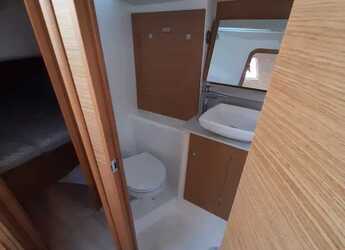 Noleggiare sailboat in Marina di Procida - Dufour 390