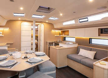 Noleggiare sailboat in Marina di Procida - Dufour 44-4 cabins