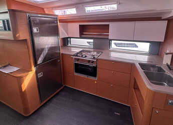 Noleggiare sailboat in Marina di Procida - Dufour 48