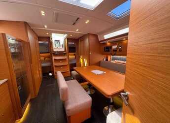 Noleggiare sailboat in Marina di Procida - Dufour 470