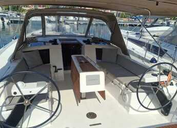 Noleggiare sailboat in Marina di Procida - Dufour 430