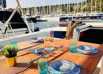 Alquilar velero en Marina Kremik - Dufour 530 - 5 + 1 cab.