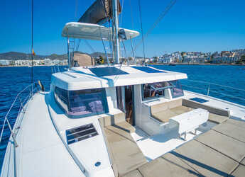 Rent a catamaran in Marina Botafoch - Bali 4.8