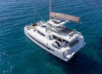 Rent a catamaran in Marina Botafoch - Bali 4.8