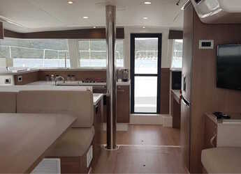 Louer catamaran à Marina di Portisco - Bali 4.2 - 4 + 1 cab.