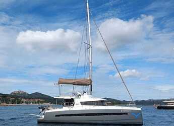 Louer catamaran à Punta Nuraghe - Bali 4.3 - 4 + 2 cab.