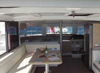 Louer catamaran à Punta Nuraghe - Bali 4.3 - 4 + 2 cab.