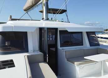 Louer catamaran à Punta Nuraghe - Bali 4.4 - 4 + 1 cab.