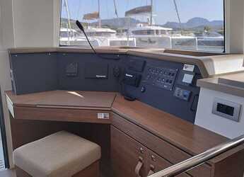 Louer catamaran à Punta Nuraghe - Bali 4.4 - 4 + 1 cab.