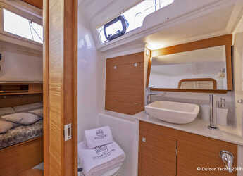 Alquilar velero en Marina di Portisco - Dufour 390