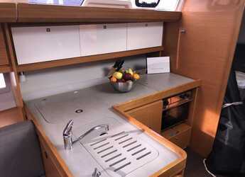 Alquilar velero en Punta Nuraghe - Dufour 412