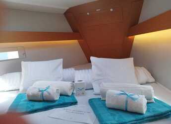 Alquilar velero en Punta Nuraghe - Dufour 412