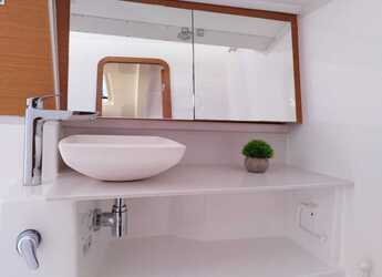 Alquilar velero en Punta Nuraghe - Dufour 412