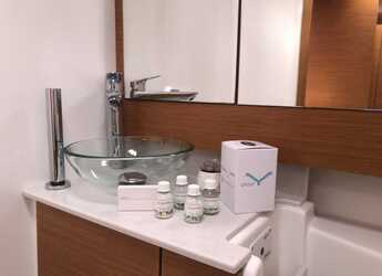 Alquilar velero en Punta Nuraghe - Dufour 412