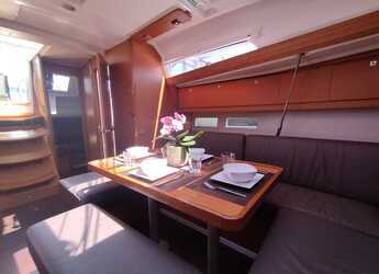 Alquilar velero en Punta Nuraghe - Dufour 412