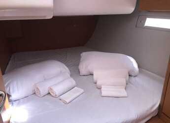 Alquilar velero en Punta Nuraghe - Dufour 412