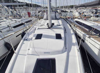 Chartern Sie segelboot in Veruda - Bavaria C38