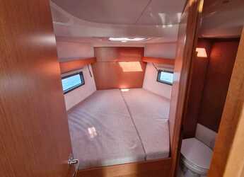 Chartern Sie segelboot in Veruda - Bavaria C38