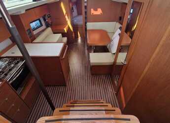 Chartern Sie segelboot in Veruda - Bavaria C38