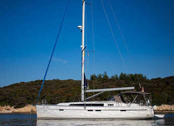 Chartern Sie segelboot in Veruda - Bavaria Cruiser 46 - 4 cab.