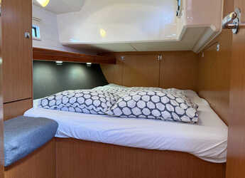 Chartern Sie segelboot in Veruda - Bavaria Cruiser 46 - 4 cab.