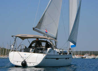 Chartern Sie segelboot in Veruda - Bavaria Cruiser 46 - 4 cab.