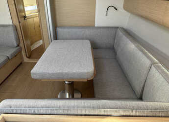 Chartern Sie segelboot in Veruda - Dehler 46 SQ