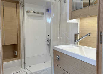 Chartern Sie segelboot in Veruda - Dehler 46 SQ