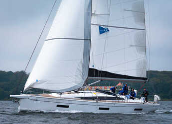 Chartern Sie segelboot in Veruda - Dehler 46 SQ