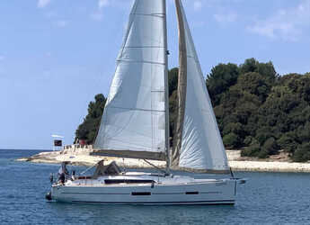 Chartern Sie segelboot in Veruda - Dufour 382 GL