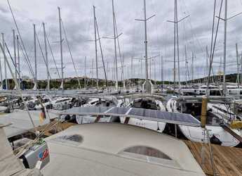 Chartern Sie segelboot in Veruda - Dufour 390