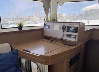 Alquilar catamarán en Veruda - Lagoon 42 - 4 cab.