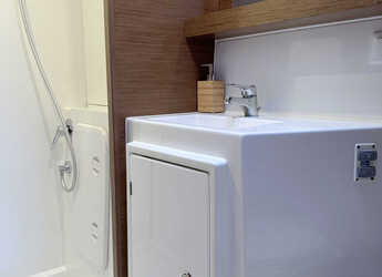 Alquilar catamarán en Veruda - Lagoon 42 - 4 cab.