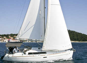 Chartern Sie segelboot in Veruda - Oceanis 34.2