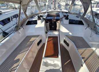 Chartern Sie segelboot in Veruda - Oceanis 37.1