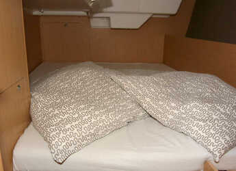 Chartern Sie segelboot in Veruda - Oceanis 38 - 3 cab.