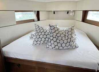 Chartern Sie segelboot in Veruda - Oceanis 38.1