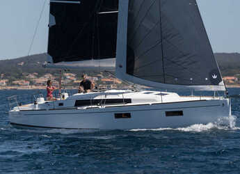 Chartern Sie segelboot in Veruda - Oceanis 38.1