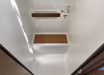 Chartern Sie segelboot in Veruda - Oceanis 38.1