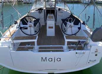 Chartern Sie segelboot in Veruda - Oceanis 38.1