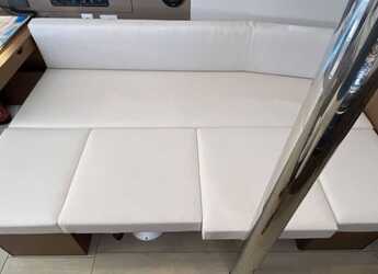 Chartern Sie segelboot in Veruda - Oceanis 38.1