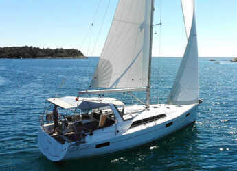 Chartern Sie segelboot in Veruda - Oceanis 41.1