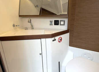 Chartern Sie segelboot in Veruda - Oceanis 46.1 - 4 cab.