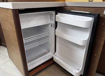 Chartern Sie segelboot in Veruda - Oceanis 46.1 - 4 cab.