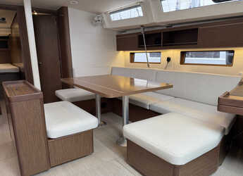Chartern Sie segelboot in Veruda - Oceanis 46.1 - 4 cab.