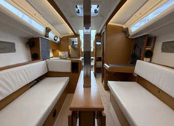 Chartern Sie segelboot in Veruda - Sun Odyssey 349 - 3 cab.