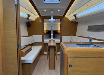 Chartern Sie segelboot in Veruda - Sun Odyssey 349 - 3 cab.