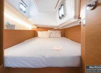 Chartern Sie segelboot in Veruda - Sun Odyssey 380 - 3 cab.