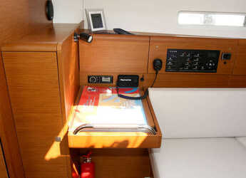 Alquilar velero en Punat - Sun Odyssey 389 - 2 cab.