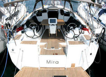 Chartern Sie segelboot in Veruda - Sun Odyssey 419 - 3 cab.